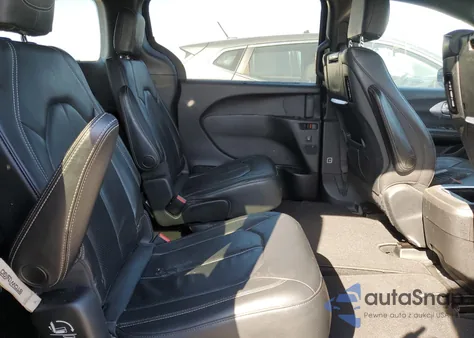 2018 Chrysler Pacifica Touring L Plus z USA, uszkodzony, nr VIN 2C4RC1EG1JR310711